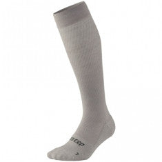 CEP Flight Socks Tall, löparstrumpor, dam, ljusgrå